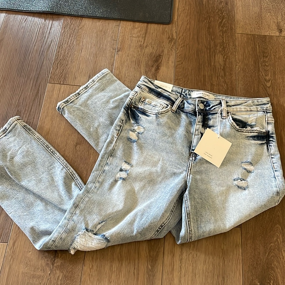 Lovervet by Vervet High Rise Straight Distressed Jeans